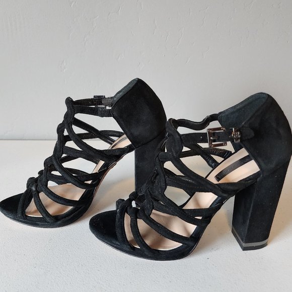 BCBG MaxAzria Sandals "EUC" - Picture 15 of 15